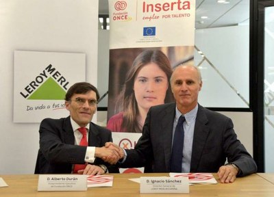 Alberto Durán e Ignacio Sánchez tras la renovación del acuerdo