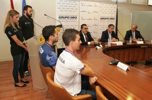 Mesa de presentación del acuerdo