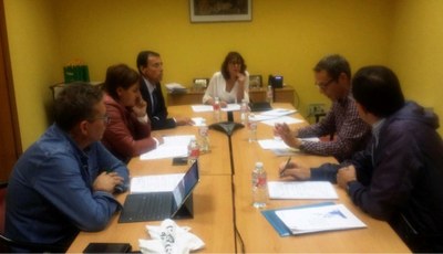 El jurado de los Premios Solidarios ONCE Asturias 2018, durante su deliberación