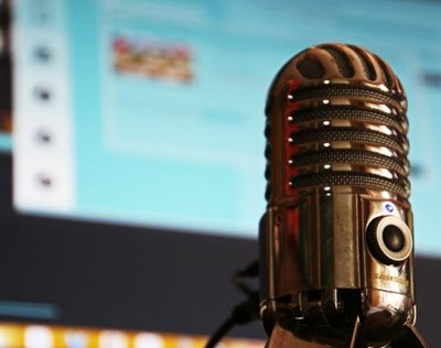 Micrófono radiofónico antiguo