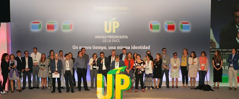 Nueva Ejecutiva de UP sobre el escenario del Congreso