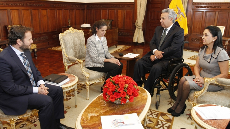 Ana Peláez y Javier Güemes durante la recepción del presidente ecuatoriano y la primera dama