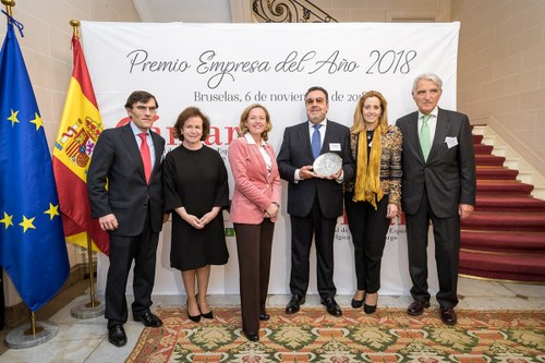 De izda. a dcha. Alberto Durán, Beatriz Larrotcha, Nadia Calviño, Miguel Carballeda, Sara Fernández y Juan Rodríguez-Villa Matons