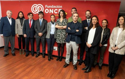 Foto de familia de los participantes en la reunión internacional en Madrid