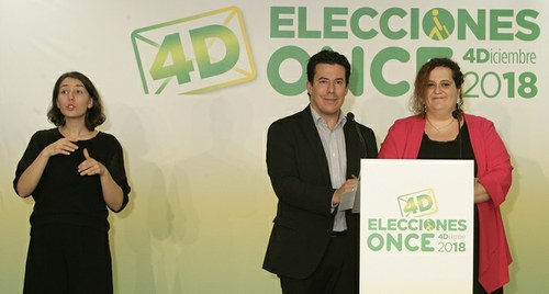 Jaime Mulas y Yolanda Sánchez durante la presentación del acto de resultados electorales
