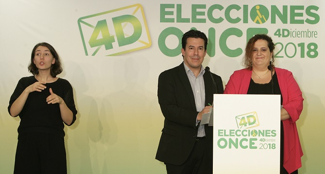 Jaime Mulas y Yolanda Sánchez durante la presentación del acto de resultados electorales