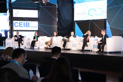 Alberto Durán en el foro de empresarios