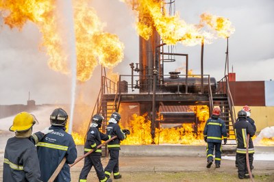 Curso práctico de extinción de incendios en Brunete