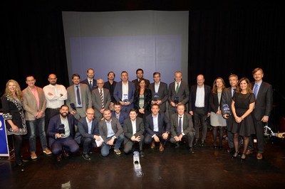 Foto de familia de los premiados