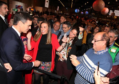 El presidente saludó a muchos asistentes