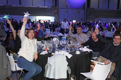 Grupo de trabajadores durante un momento del espectáculo