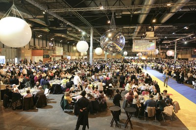 Panorámica del pabellón de IFEMA con todos los invitados a la fiesta