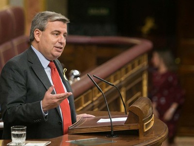 Jordi Xucla durante una de sus intervenciones ante el Pleno del Congreso