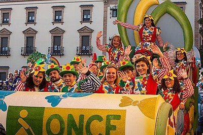 La carroza de la ONCE en la cabalgata sevillana