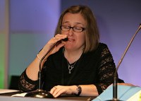 Imelda Fernández durante su discurso en el Comité Estatal