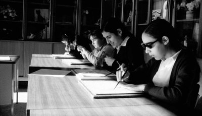 Imagen del libro de alumnas ciegas del centro de la ONCE en Mallorca