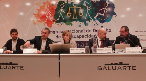 La ministra Carcedo, en el centro, durante el acto de inauguración del Congreso