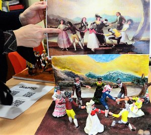 Primer plano de 'La gallina ciega', de Goya, que nos muestra sus detalles reproductivos