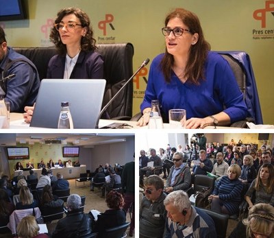 Arriba, Bárbara Martín durante su intervención. Abajo, dos imágenes con la mesa de conferenciantes y asistentes a la misma.