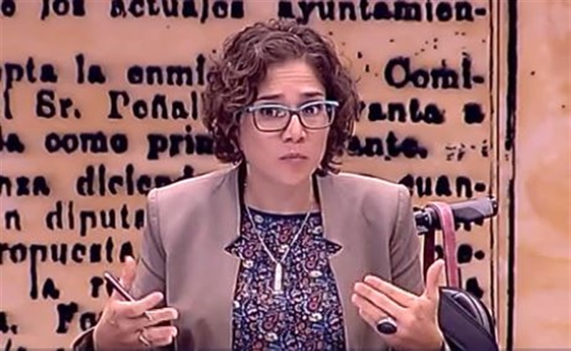 Catalina Devandas en el Senado