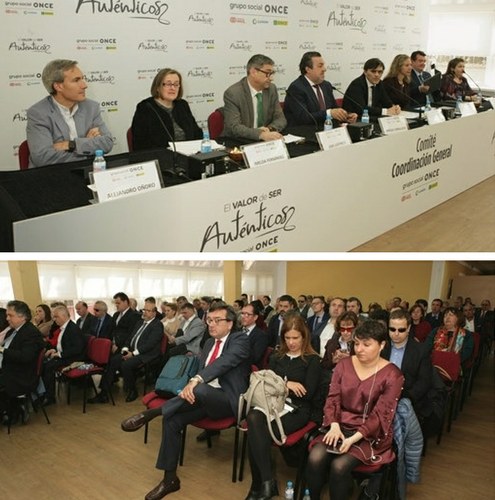 Arriba mesa presidencial del CCG. Abajo, asistentes.