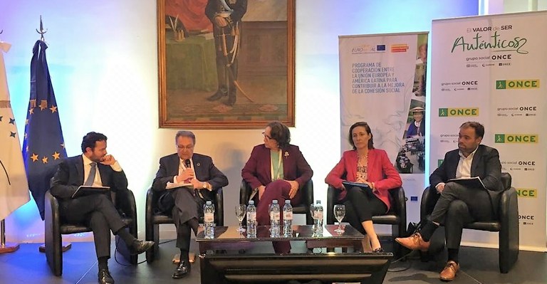 De izda. a dcha. Javier Güemes, Juan Pablo de la Iglesia, Rebeca Grynspan, Aude Maio-Coliche y Santiago Ibarzabal