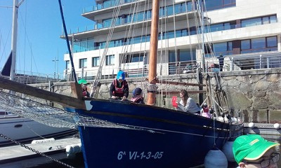 La nave regresa a puerto tras la travesía