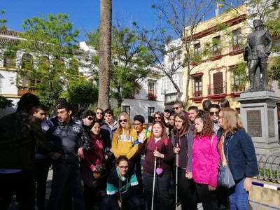 En el barrio de Santa Cruz