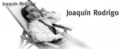 Rodrigo, recostado en una hamaca y fumando en una imagen de juventud