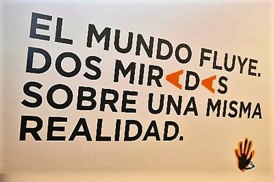 Cartel promocional de la muestra