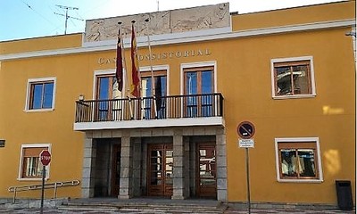 Fachada del Ayuntamiento de Fuente Álamo en Murcia