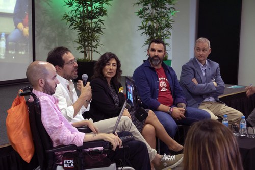 Mesa redonda de la inauguración de la Fundación Romper Barreras