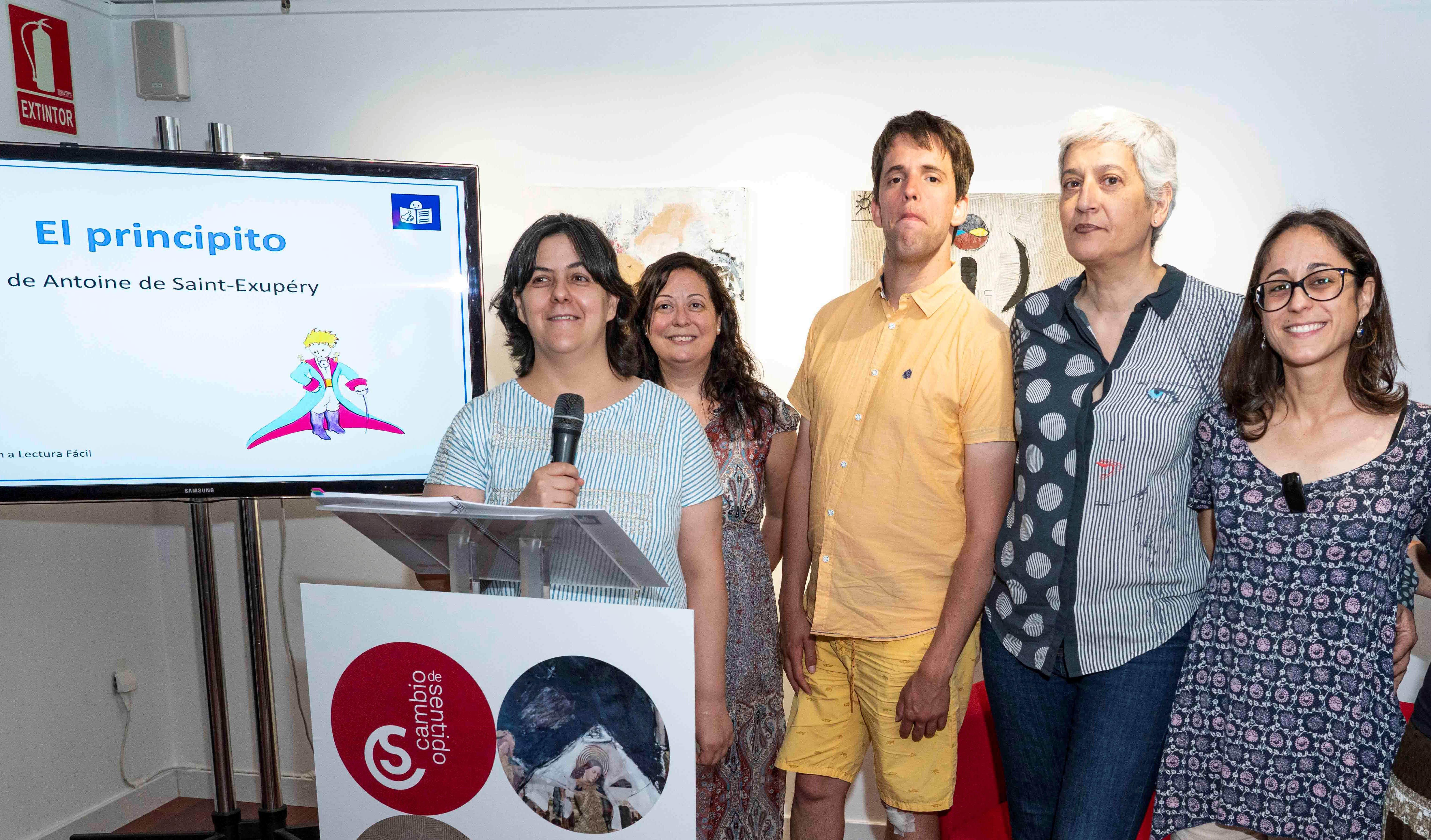 Foto de familia del acto de presentación de "El Principito" en LF