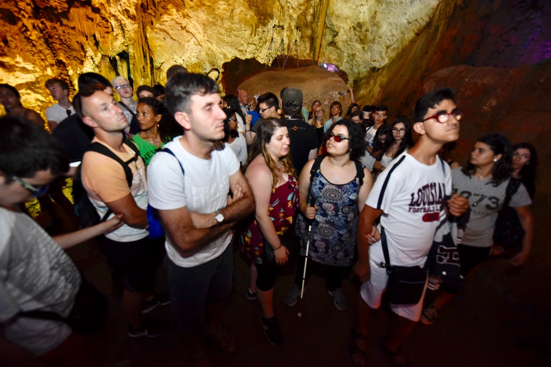En el interior de las cuevas