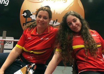 Montse Alcoba (a la izquierda) y Loida Zabala