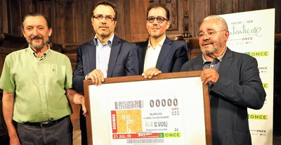Presentación del cupón conmemorativo en la Iglesia de San Pedro