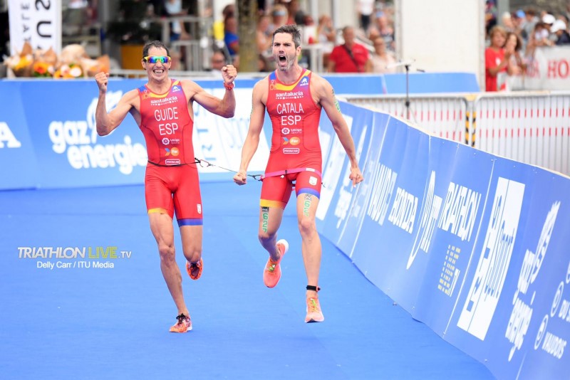 Héctor Catalá y Gustavo Rodríguez celebran el triunfo