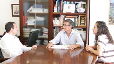 Reunión de Muñiz con el alcalde de Adra