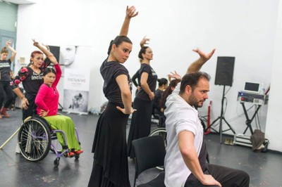 José Galán en unas de sus clases de Flamenco inclusivo