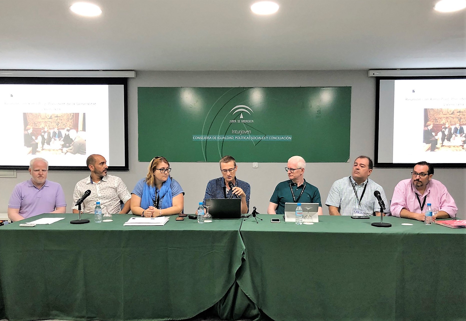 Mesa de ponentes durante una de las jornadas del congreso