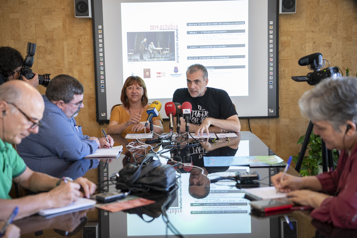 Presentación del programa en el ayuntamiento