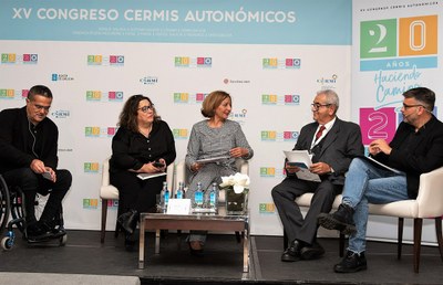 Mesa sobre medios de comunicación