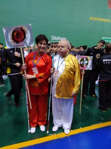 María Dolores y Juan Pedro posan en el desfile del Campeonato
