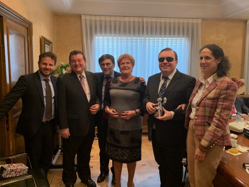 Homenaje a Volmir Raimondi y Cristina Sanz en el Patronato