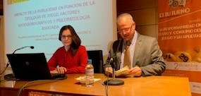 Marta Sancho presenta los datos de su investigación 