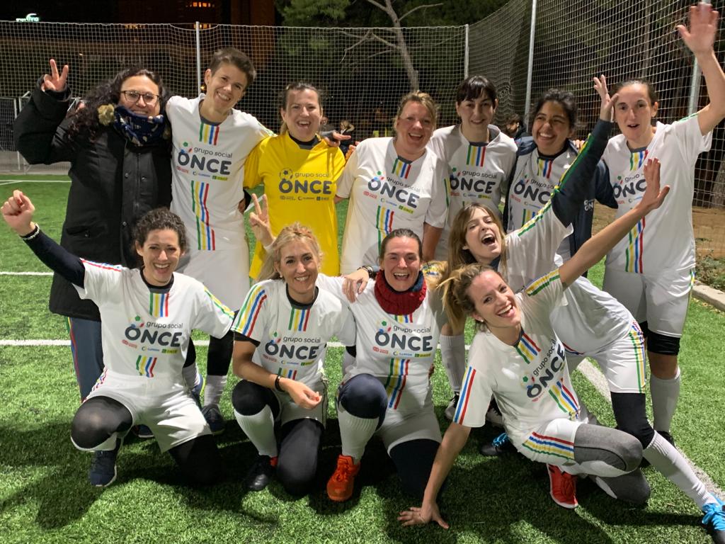 Las chicas del equipo ONCE celebrando un triunfo