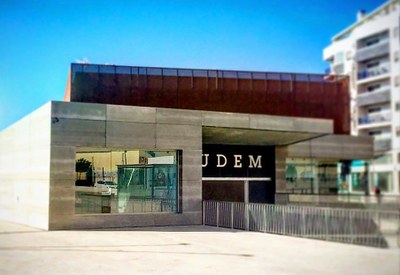 Fachada principal del museo de Molina