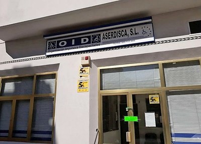 Fachada de una de las sedes de la OID gaditanas clausuradas