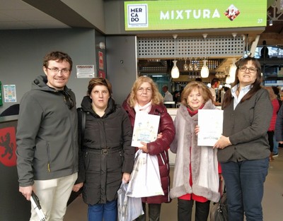 A la derecha, en 2º lugar, Pilar Hernandis