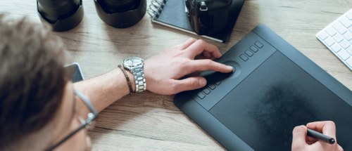 Trzando un esquema con medios digitales. Escorzo